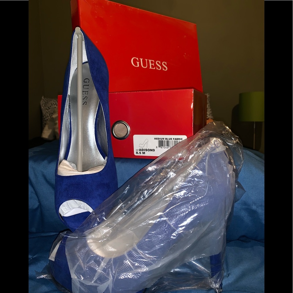 Guess Addison9 in Medium Blue Fabric